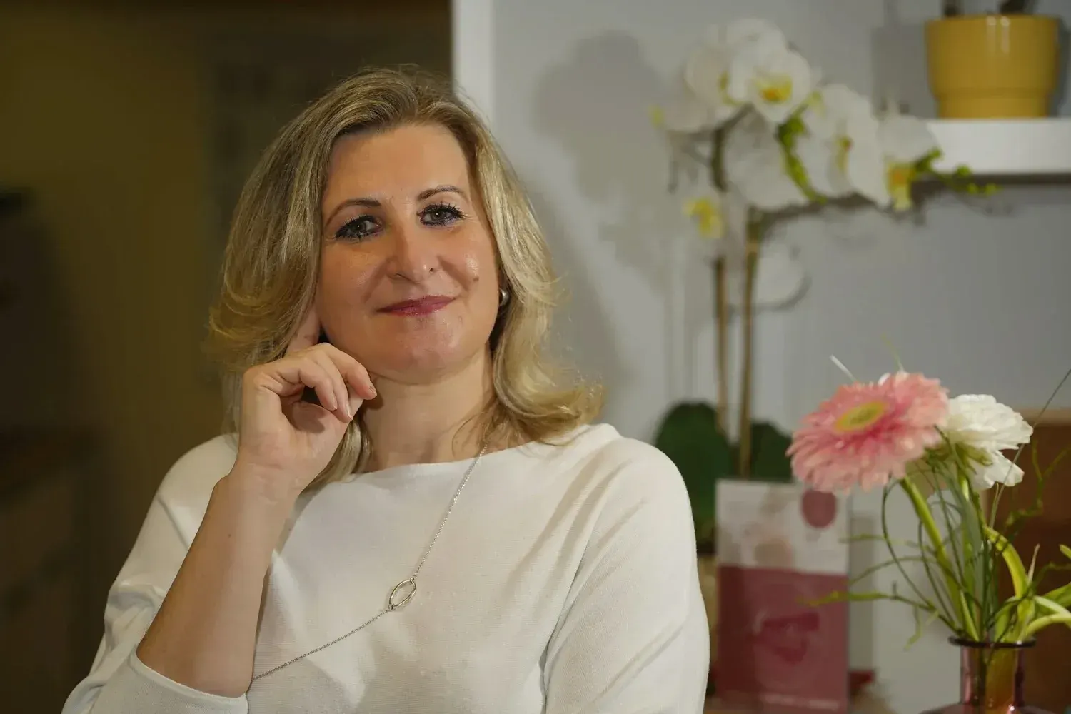 Nina Vrdoljak, Kosmetikerin und Fußpflegerin, in ihrem Salon